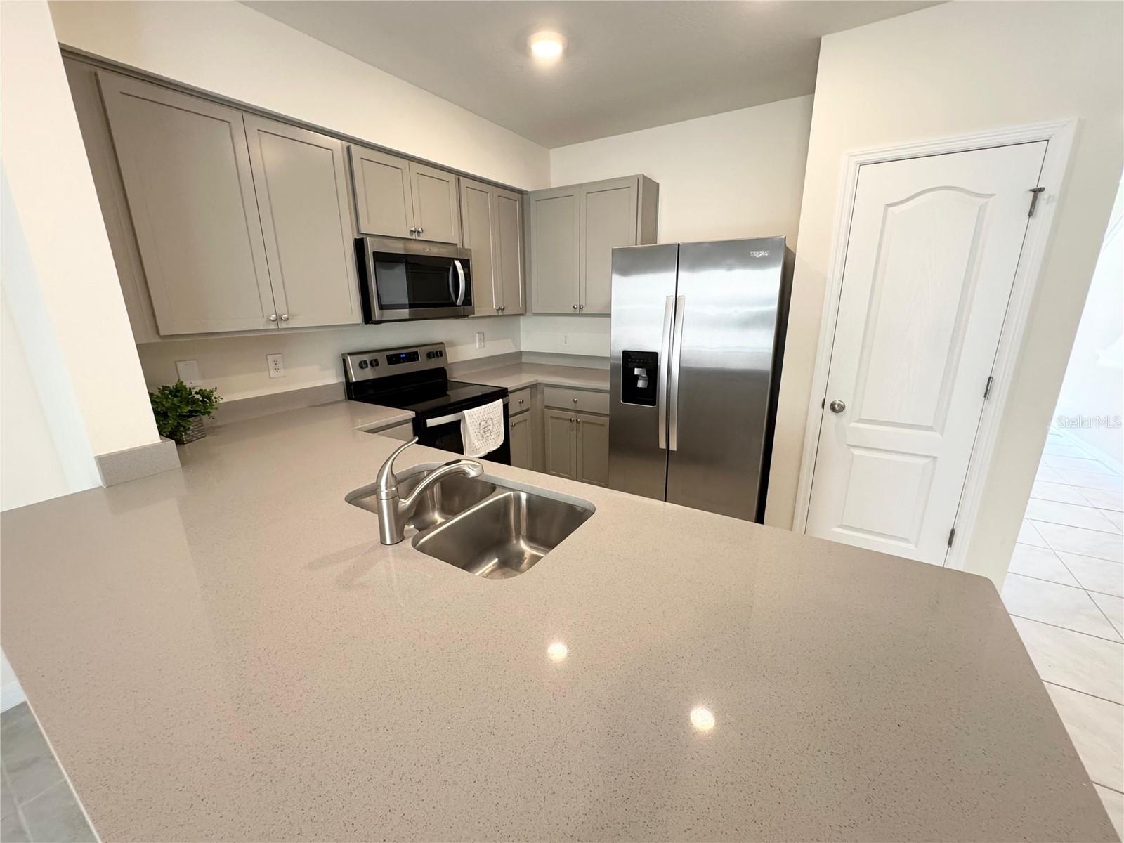 2353 PENGUIN BLVD, DAVENPORT, FL, 33837