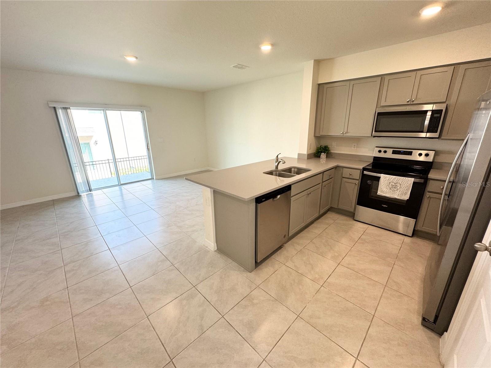 2353 PENGUIN BLVD, DAVENPORT, FL, 33837