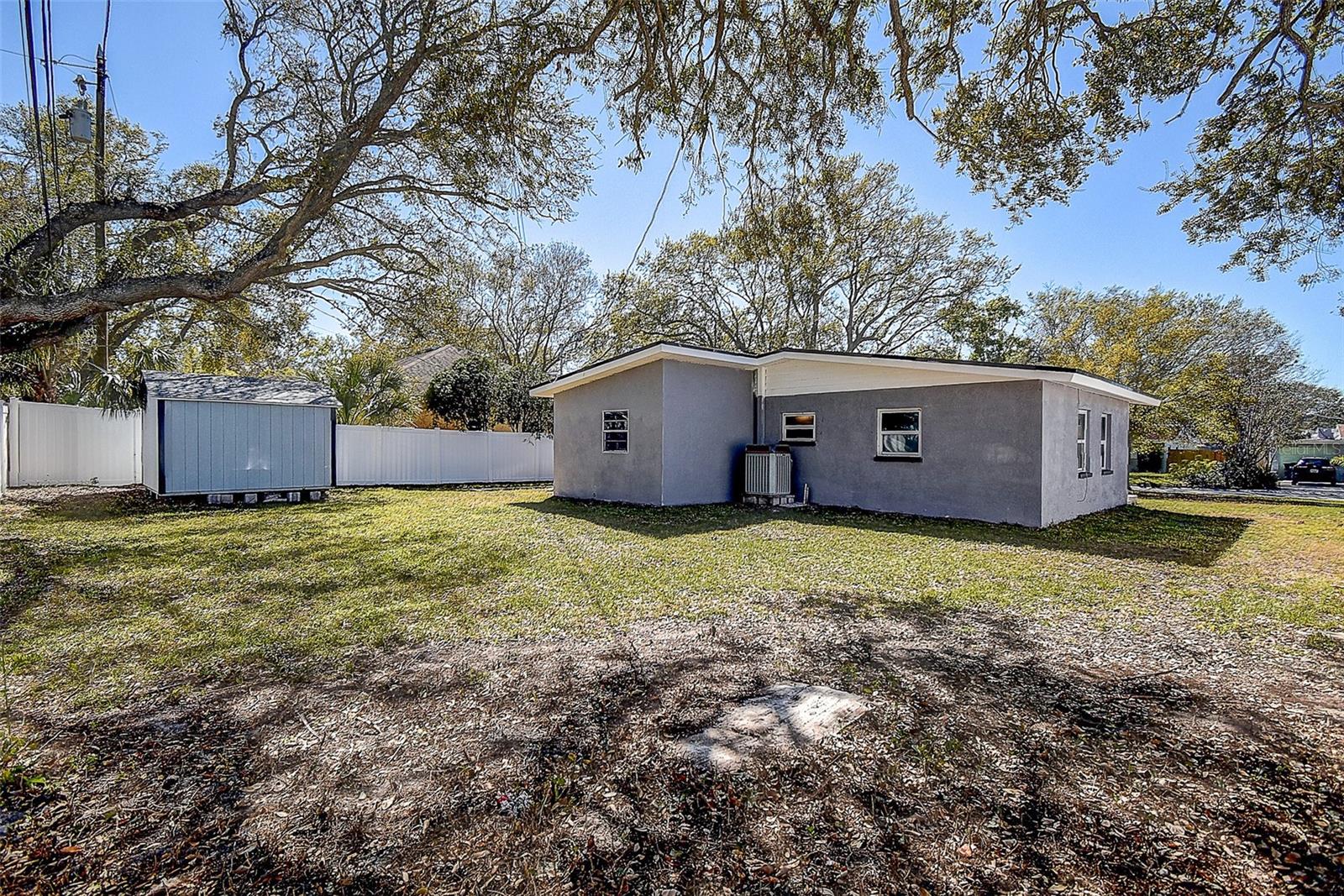 813 HELENA DR, LARGO, FL, 33770