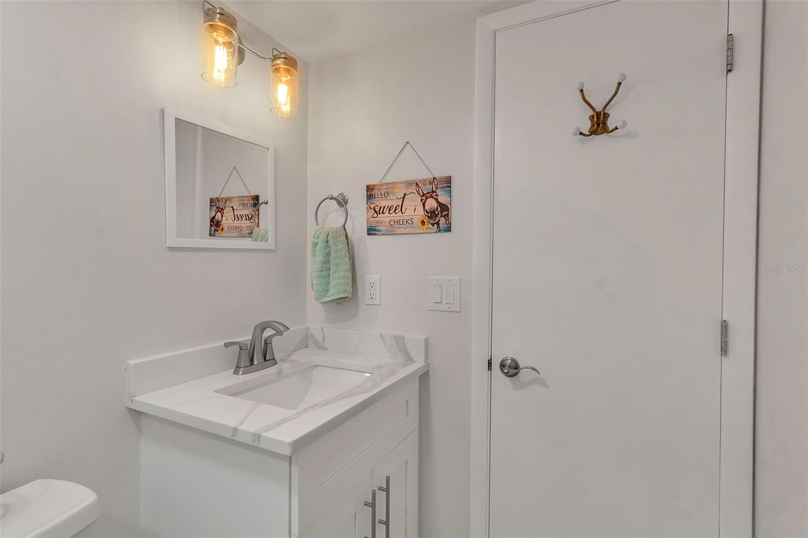 6946 WOODWIND DR #2, SARASOTA, FL, 34231