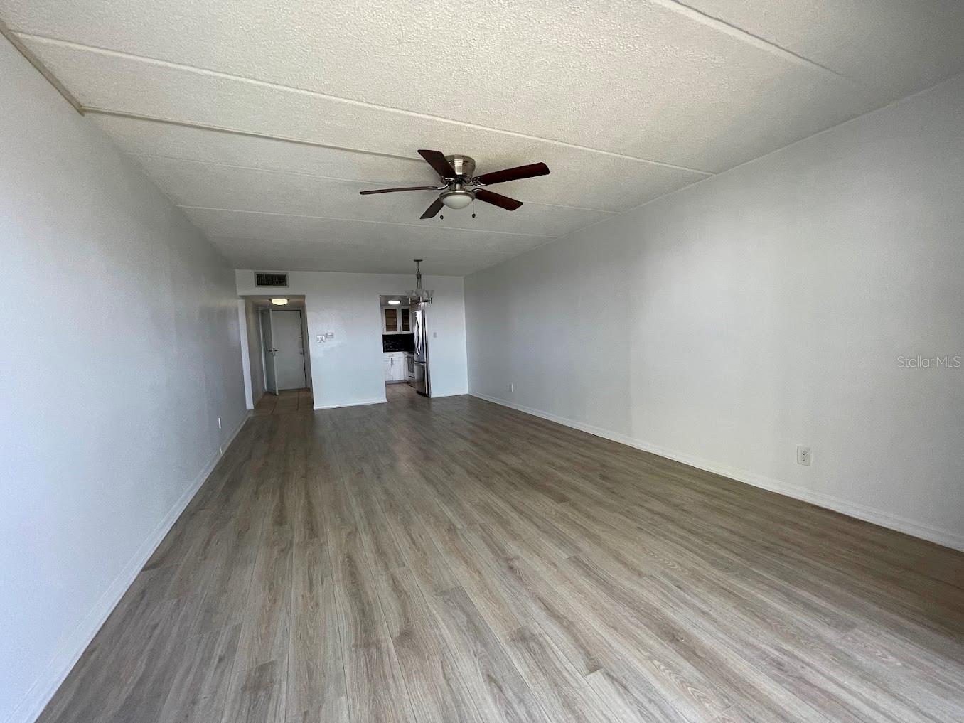 2944 W BAY DR #206, BELLEAIR BLUFFS, FL, 33770