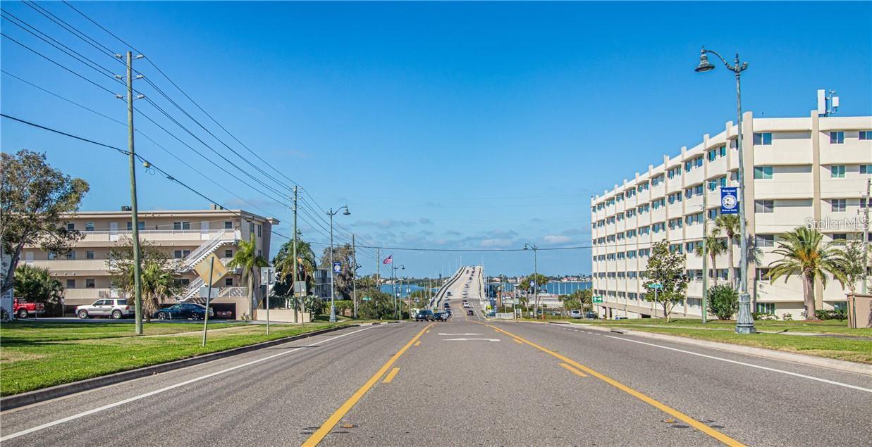 2944 W BAY DR #206, BELLEAIR BLUFFS, FL, 33770