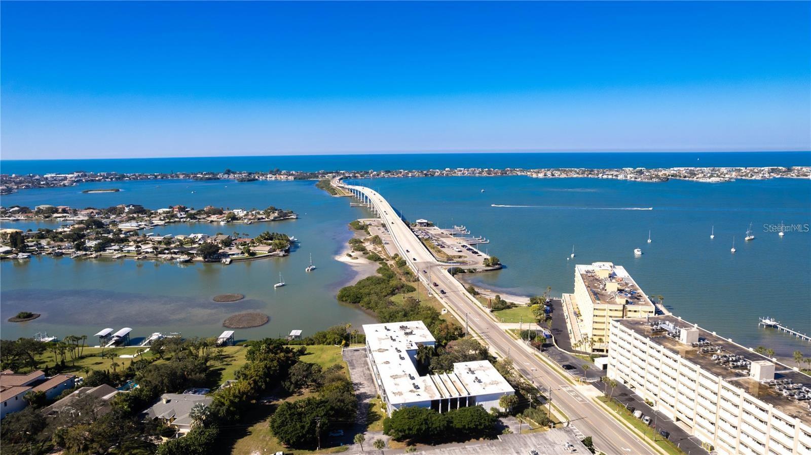 2944 W BAY DR #206, BELLEAIR BLUFFS, FL, 33770