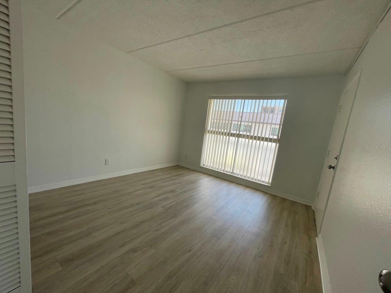 2944 W BAY DR #206, BELLEAIR BLUFFS, FL, 33770