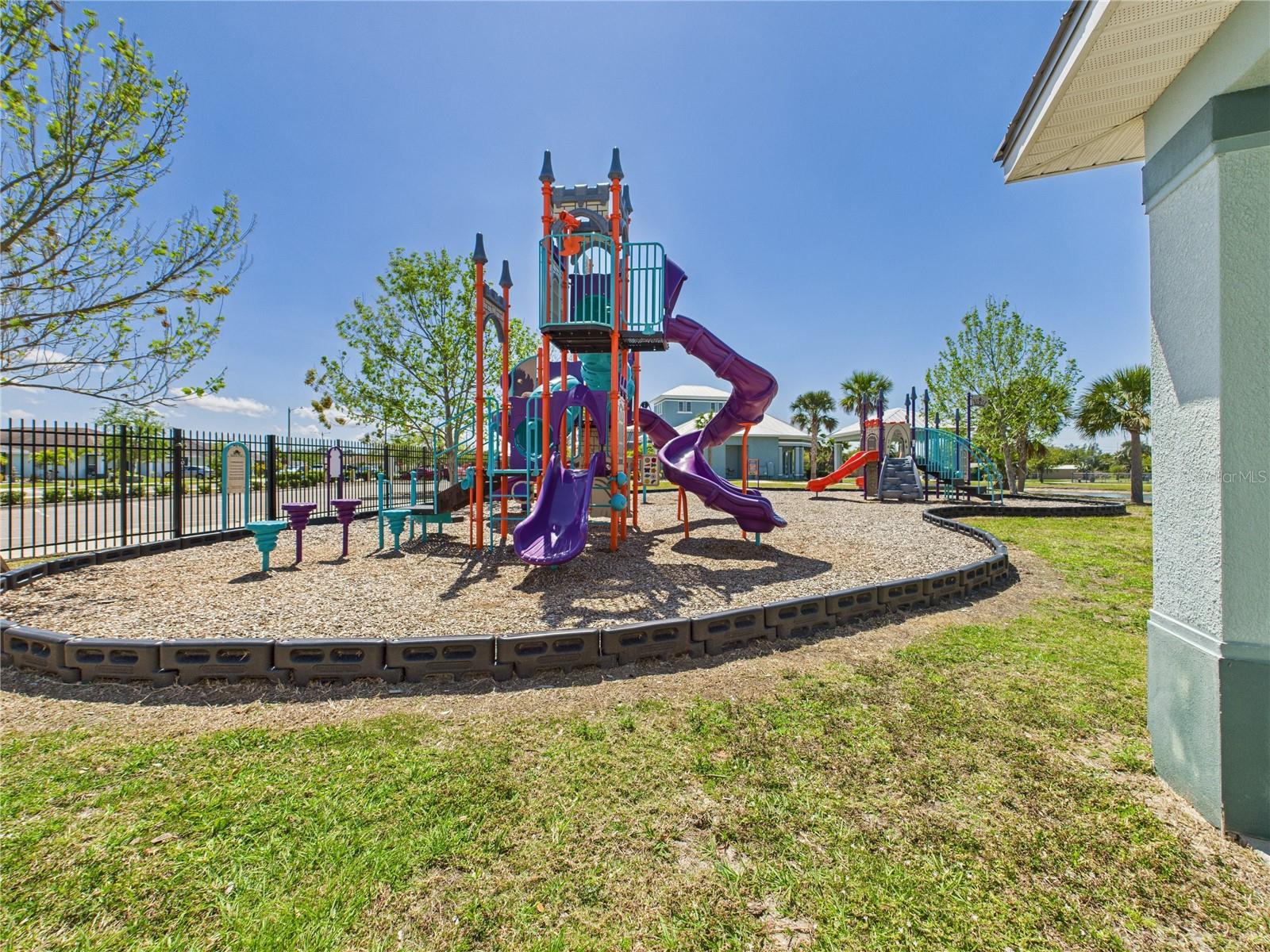 1405 BLOSSOM BAYOU CIR, RUSKIN, FL, 33570