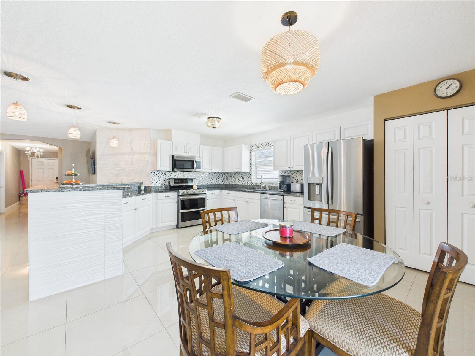 1405 BLOSSOM BAYOU CIR, RUSKIN, FL, 33570