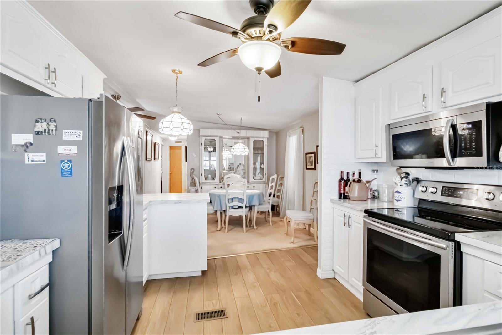 2909 HOLLY AVE, ENGLEWOOD, FL, 34224