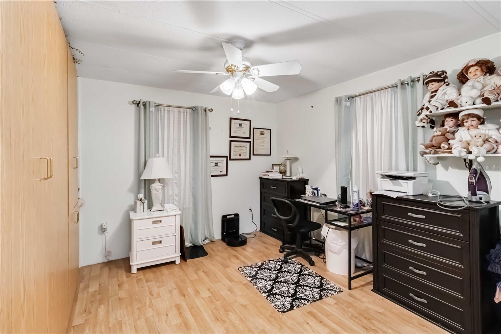 2909 HOLLY AVE, ENGLEWOOD, FL, 34224