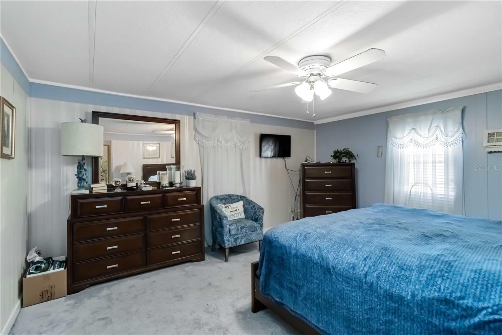 2909 HOLLY AVE, ENGLEWOOD, FL, 34224