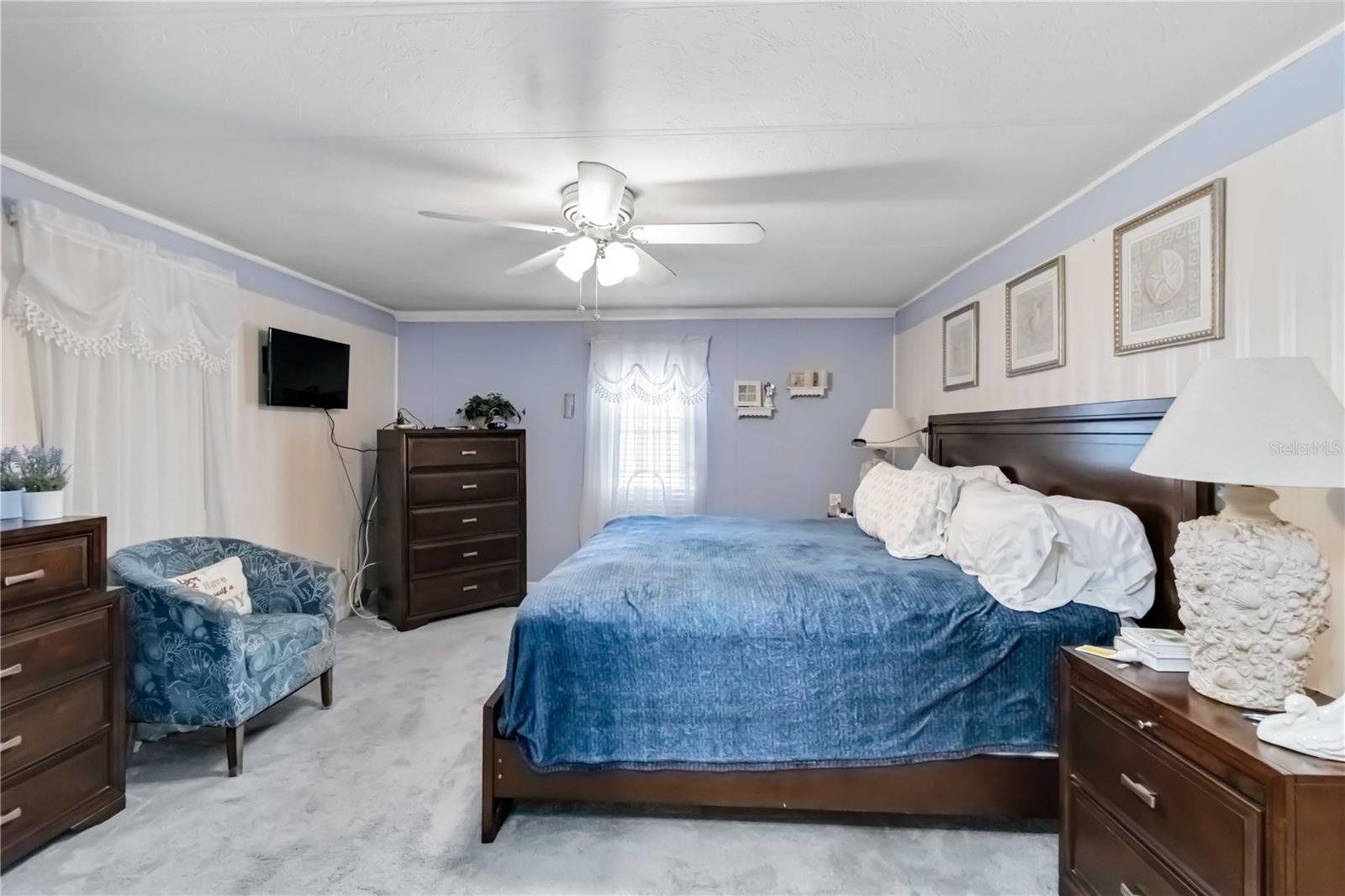 2909 HOLLY AVE, ENGLEWOOD, FL, 34224