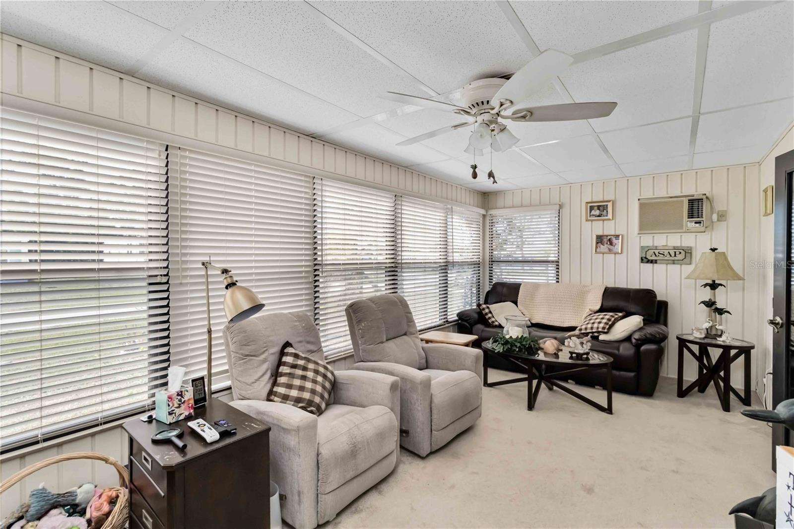 2909 HOLLY AVE, ENGLEWOOD, FL, 34224