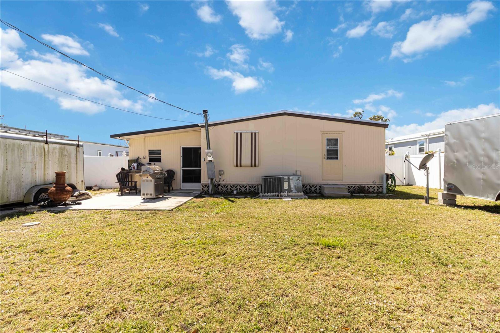 2909 HOLLY AVE, ENGLEWOOD, FL, 34224