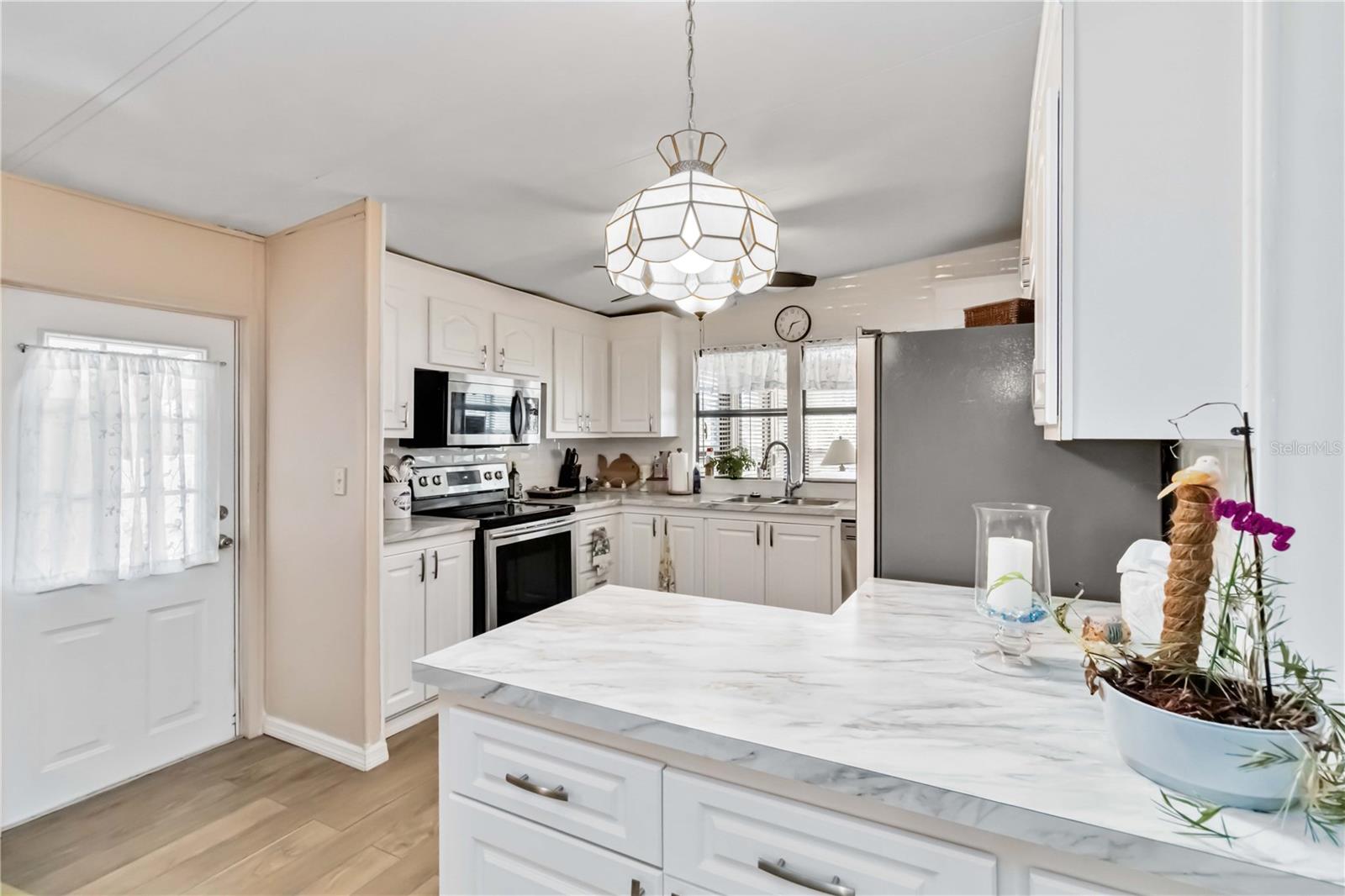 2909 HOLLY AVE, ENGLEWOOD, FL, 34224