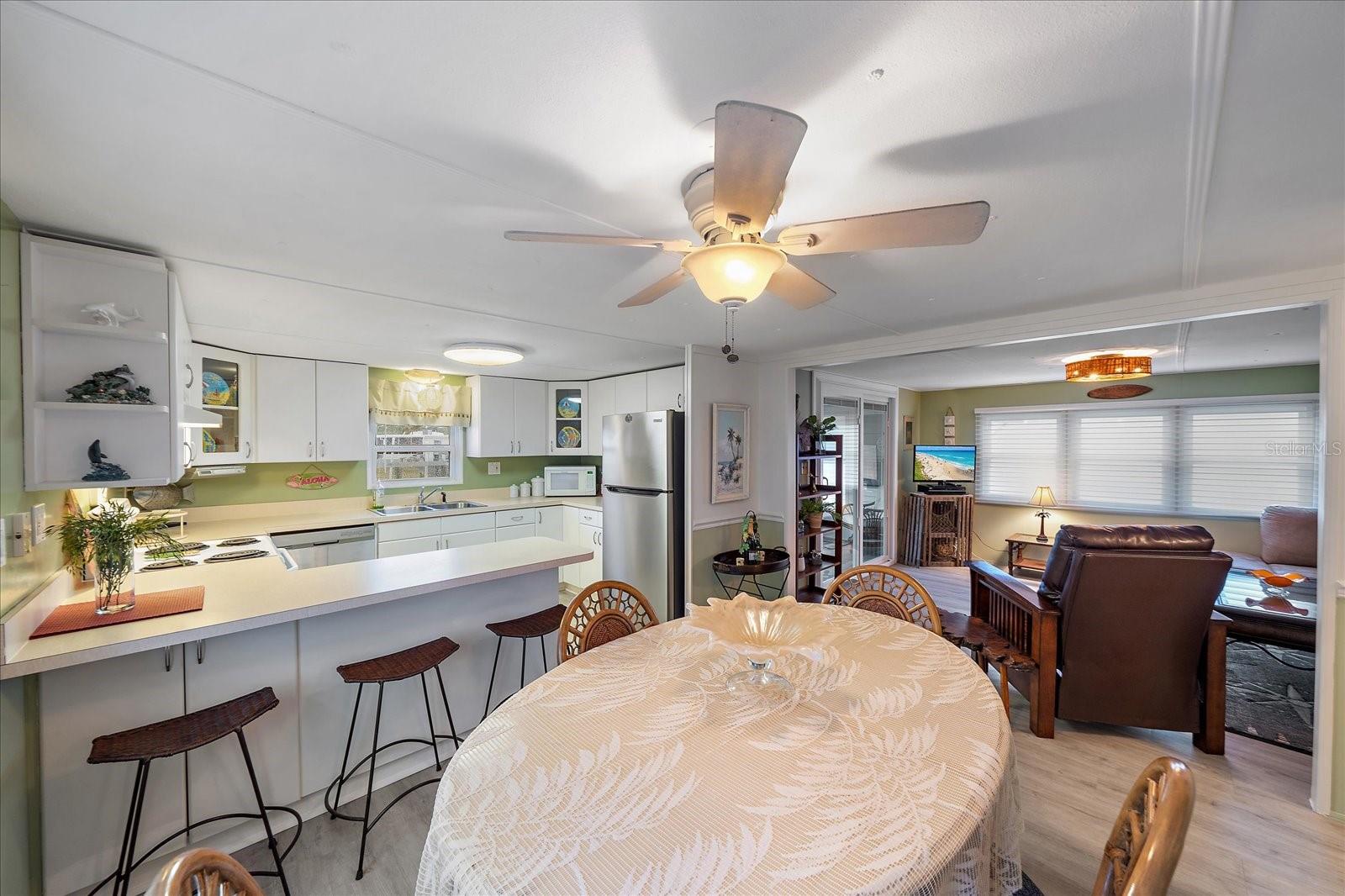 252 ALOHA DR, PALMETTO, FL, 34221