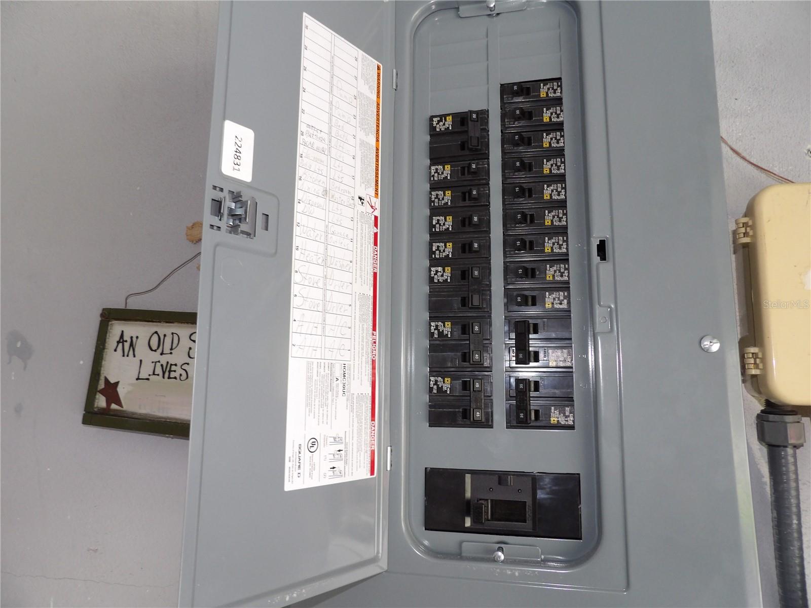 1660 CALEDONIA DR, PALM HARBOR, FL, 34684