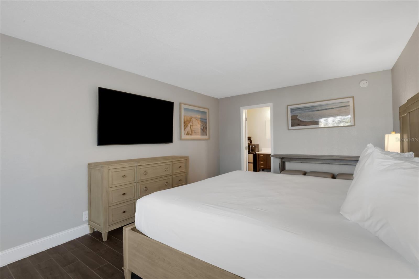 7150 N TAMIAMI TRL #S603, SARASOTA, FL, 34243