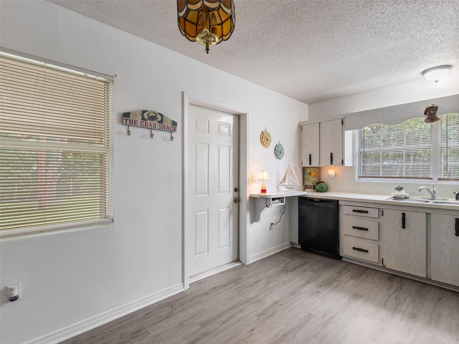 10715 N NORTHCUT AVE, CRYSTAL RIVER, FL, 34428