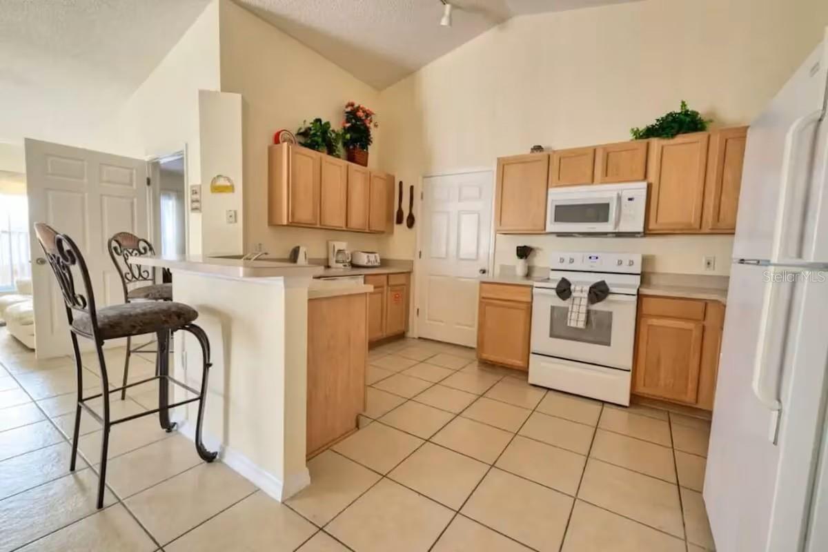 1047 CLEAR CREEK CIR, CLERMONT, FL, 34714