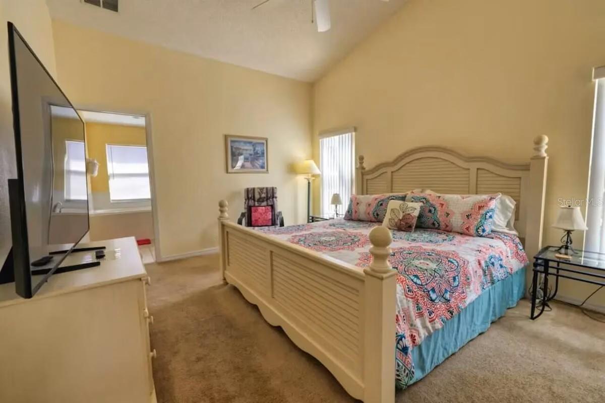 1047 CLEAR CREEK CIR, CLERMONT, FL, 34714