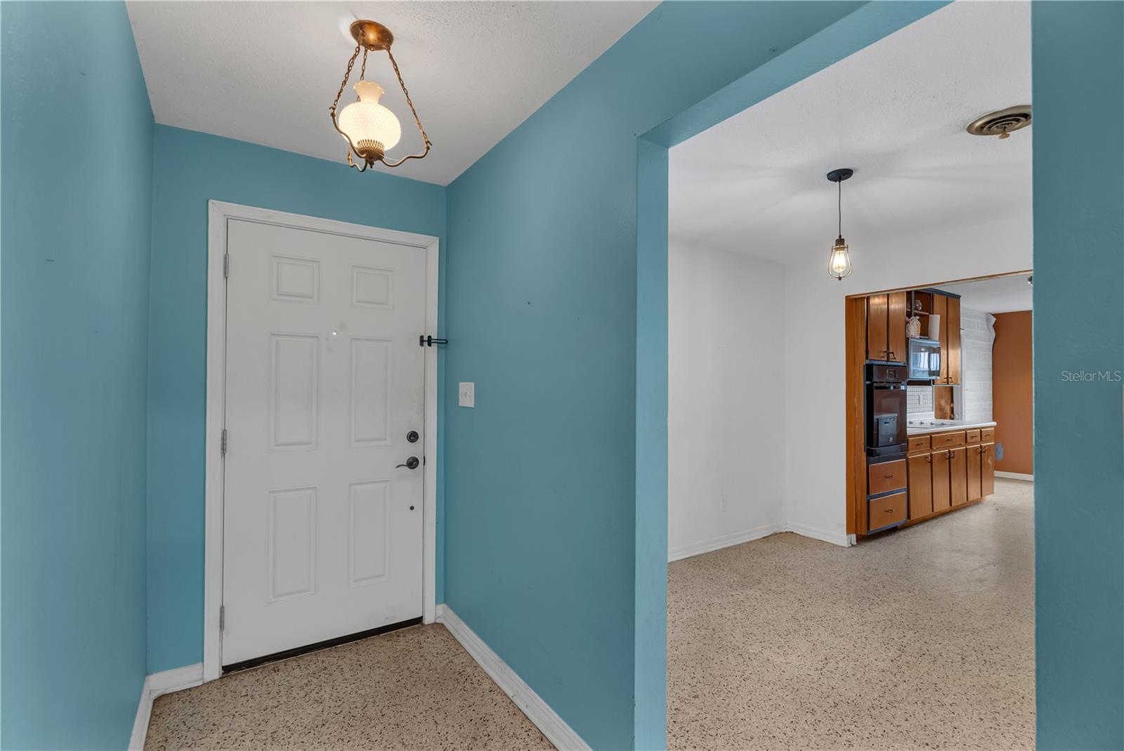 2829 ALOMA AVE, WINTER PARK, FL, 32792