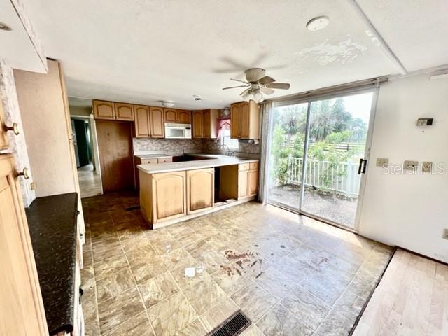 6825 EDGEWATER DR, NEW PORT RICHEY, FL, 34652