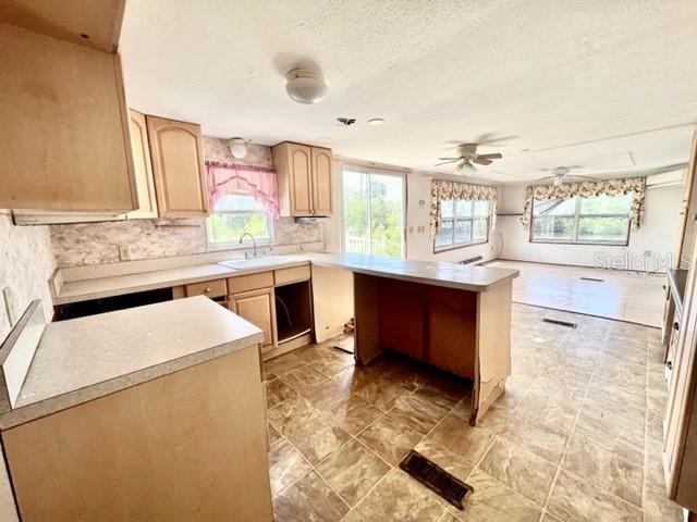 6825 EDGEWATER DR, NEW PORT RICHEY, FL, 34652