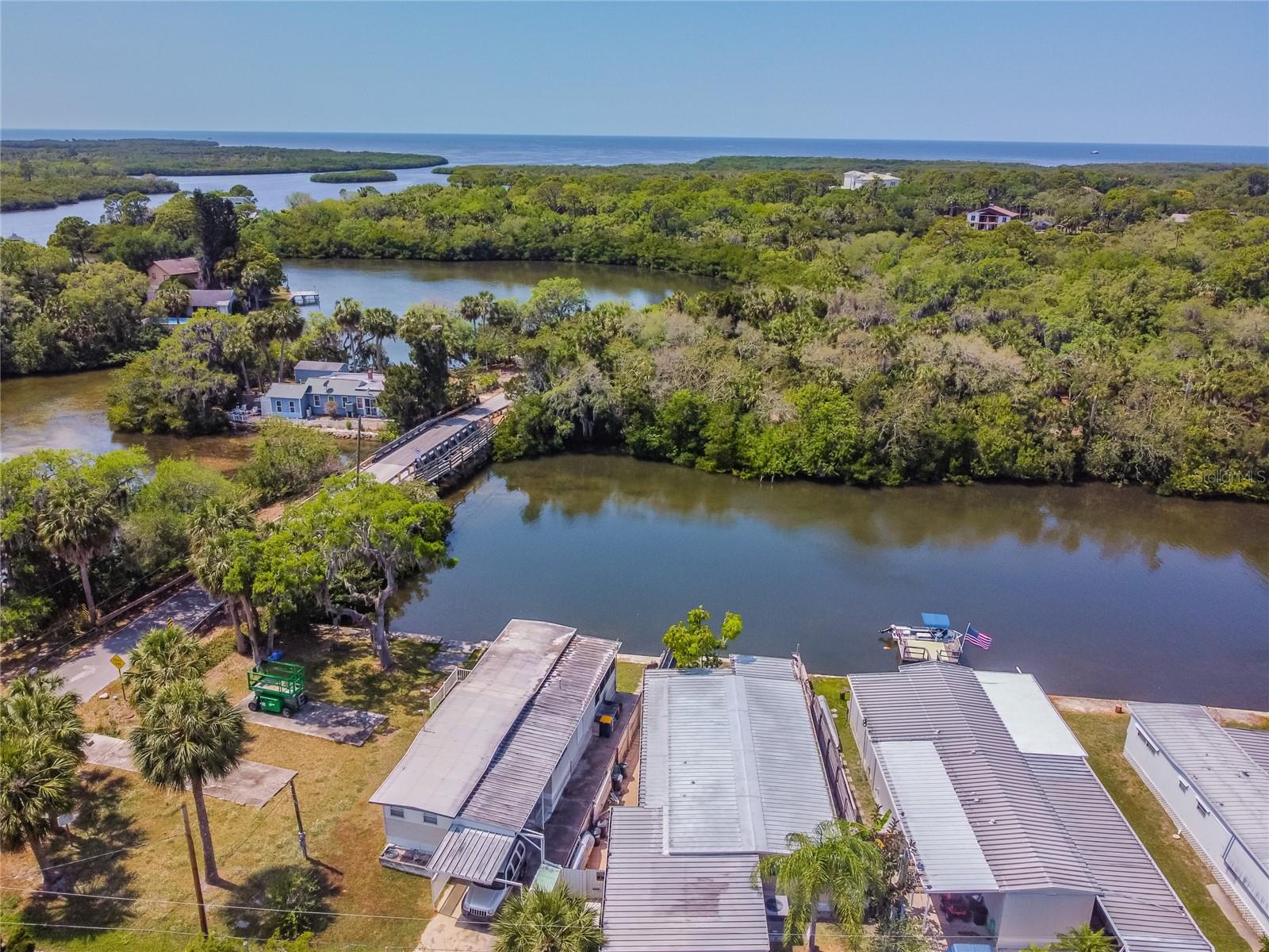 6825 EDGEWATER DR, NEW PORT RICHEY, FL, 34652