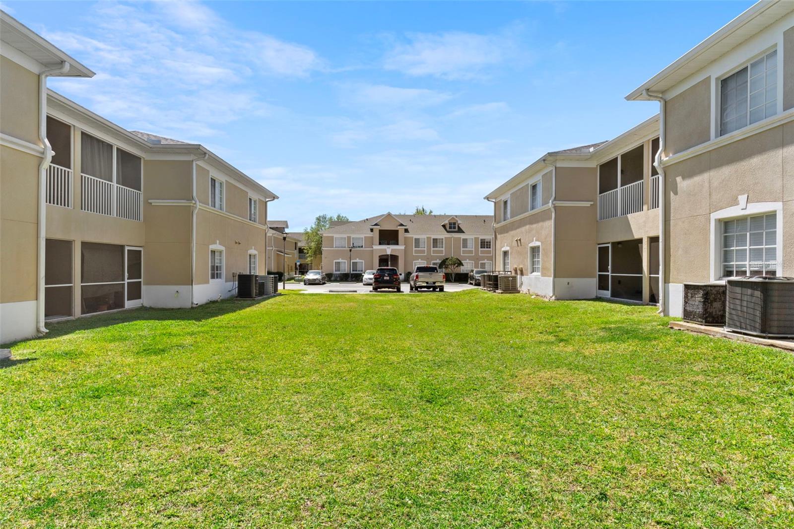 6413 HOLLYDALE PL #202, RIVERVIEW, FL, 33578