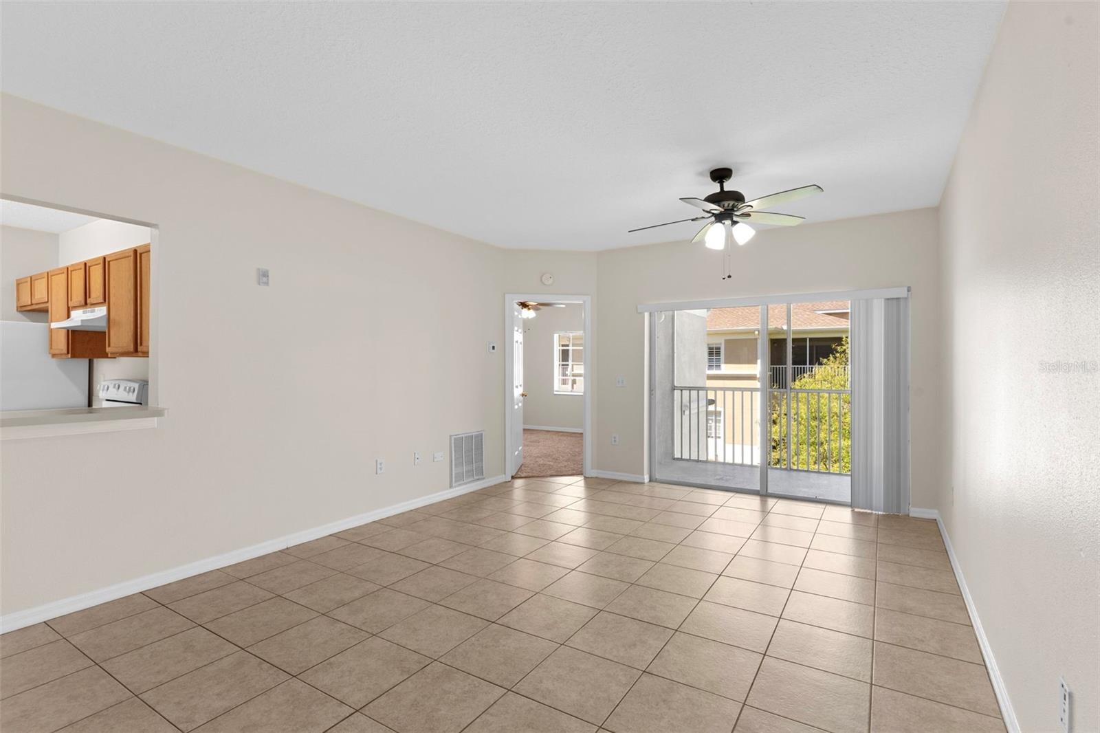 6413 HOLLYDALE PL #202, RIVERVIEW, FL, 33578