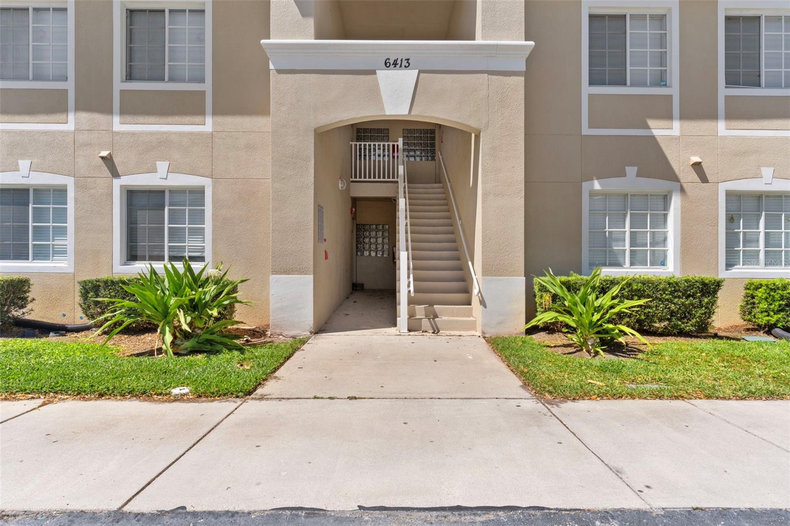 6413 HOLLYDALE PL #202, RIVERVIEW, FL, 33578
