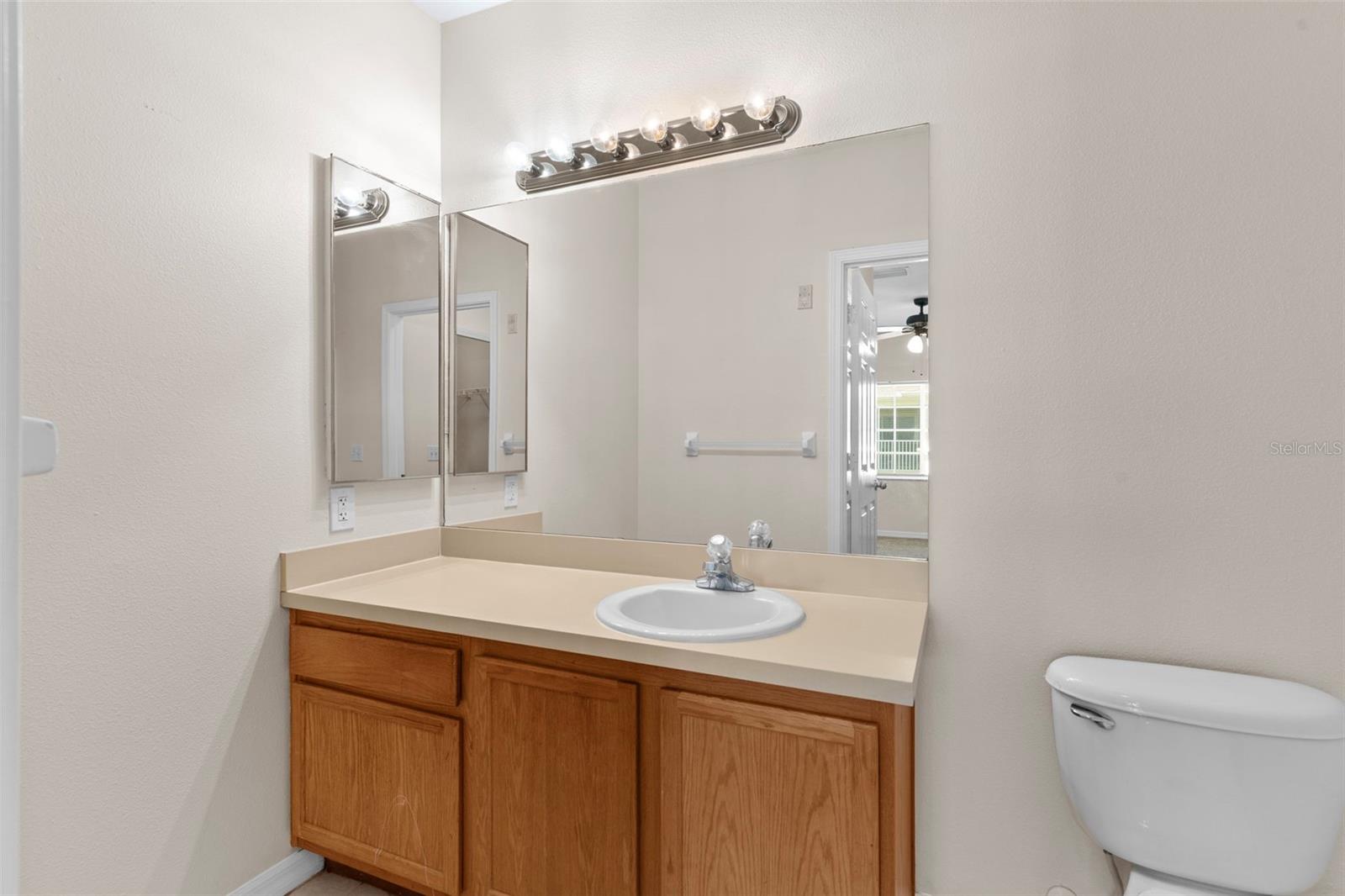 6413 HOLLYDALE PL #202, RIVERVIEW, FL, 33578