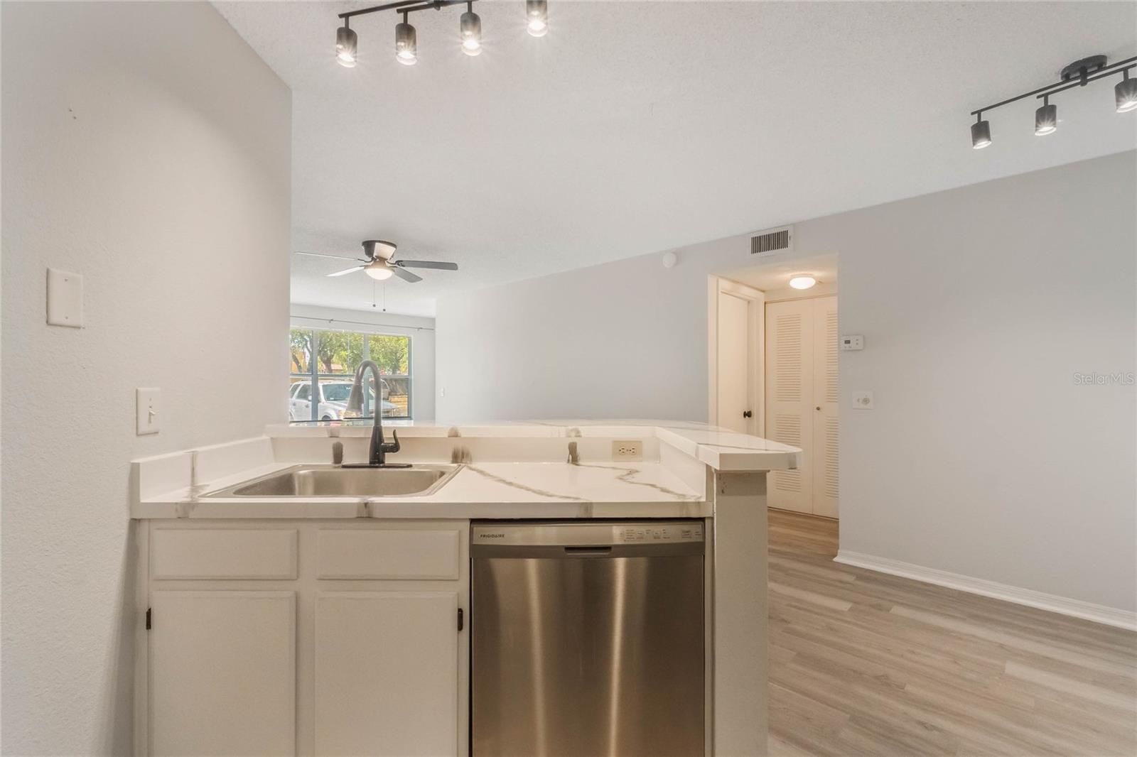 4532 COMMANDER DR #2115, ORLANDO, FL, 32822