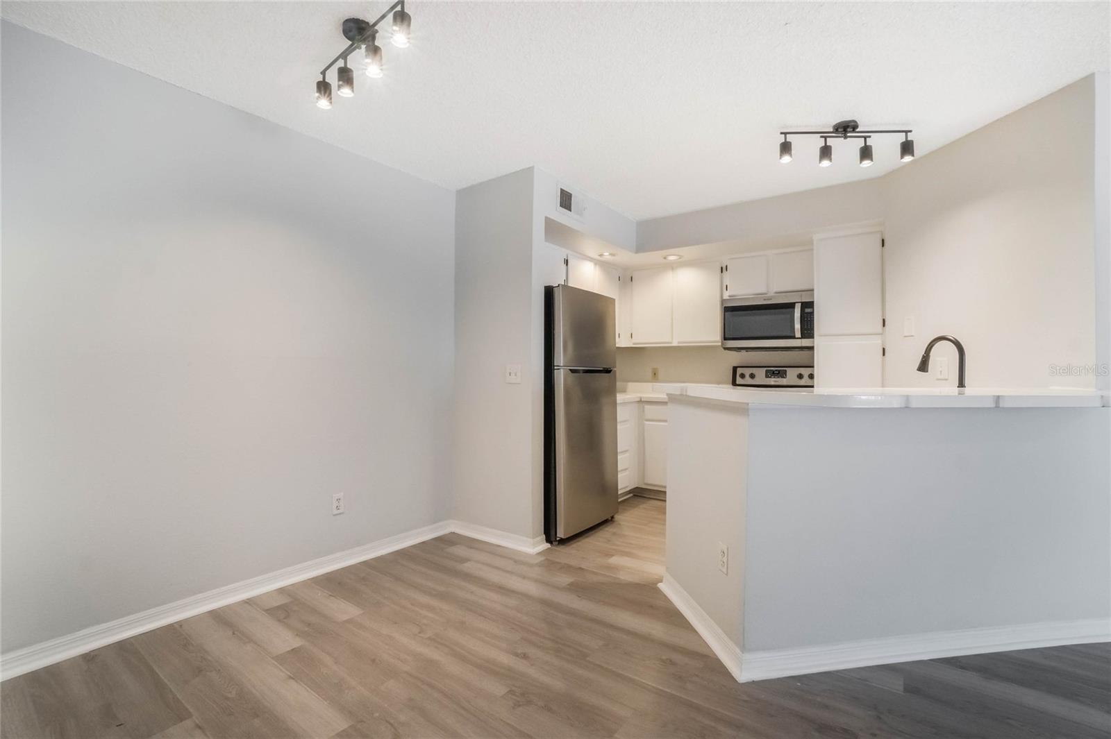 4532 COMMANDER DR #2115, ORLANDO, FL, 32822