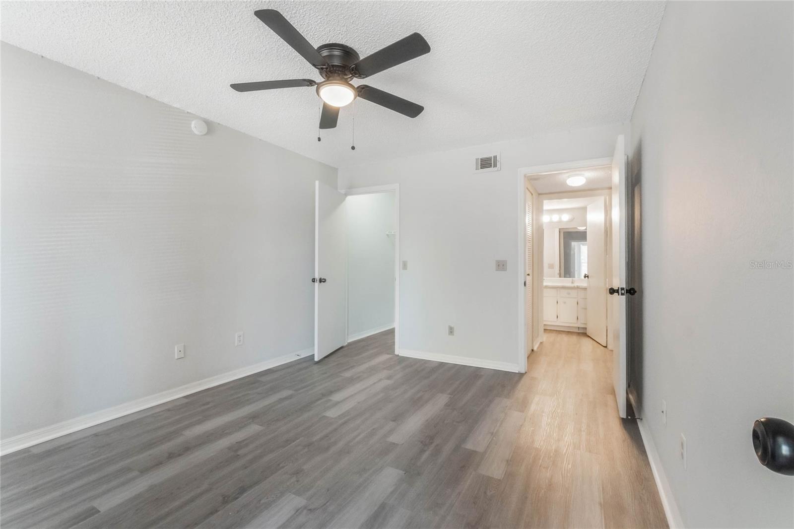 4532 COMMANDER DR #2115, ORLANDO, FL, 32822
