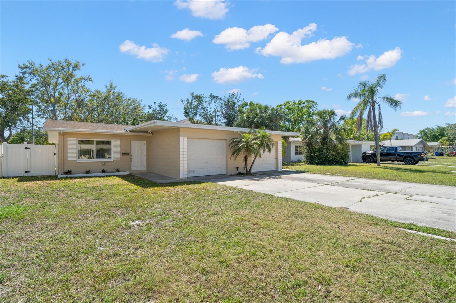 185 38TH AVE SE, ST PETERSBURG, FL, 33705
