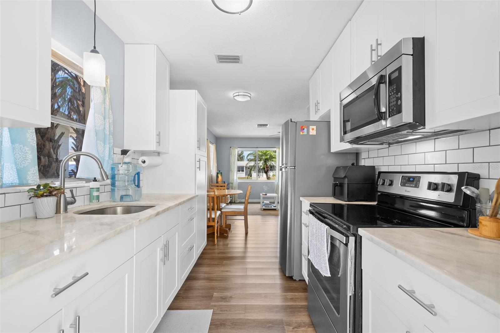 185 38TH AVE SE, ST PETERSBURG, FL, 33705