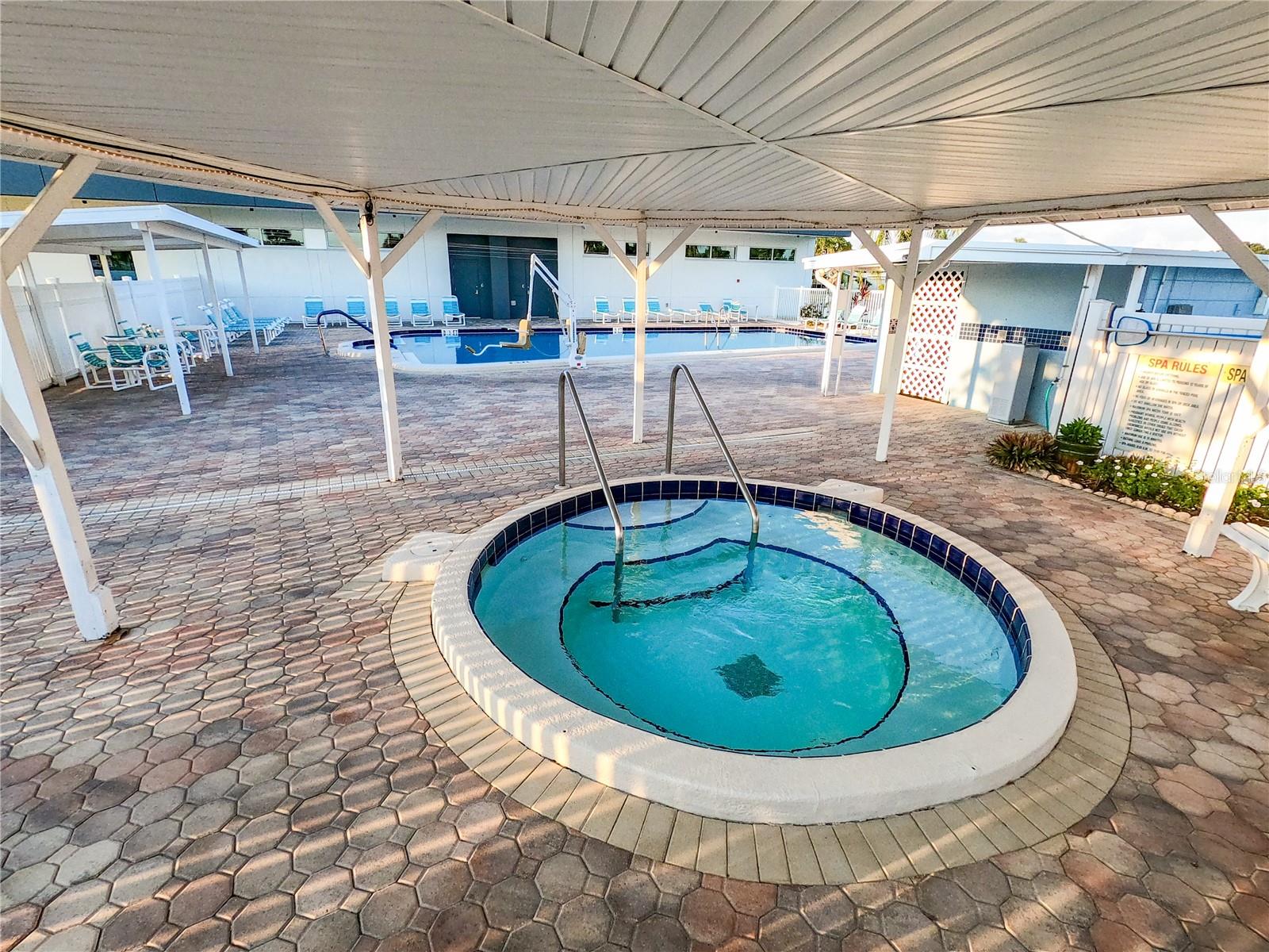 1100 BELCHER RD S #410, LARGO, FL, 33771