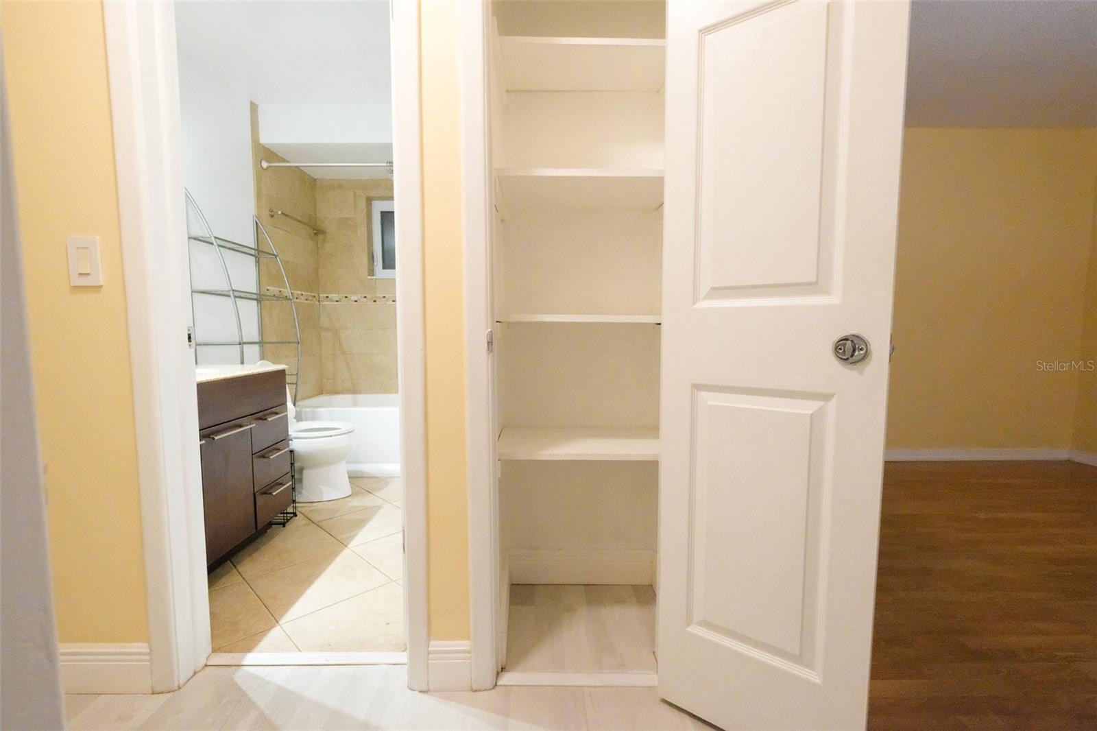 2118 NE COACHMAN RD, CLEARWATER, FL, 33765