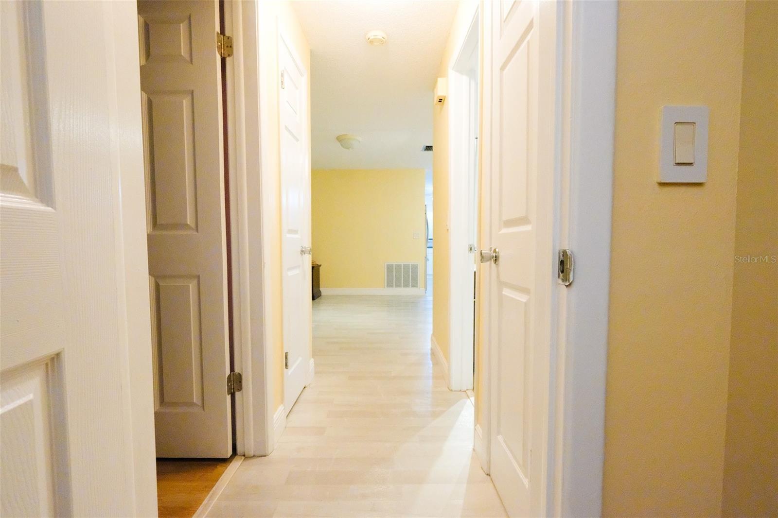 2118 NE COACHMAN RD, CLEARWATER, FL, 33765