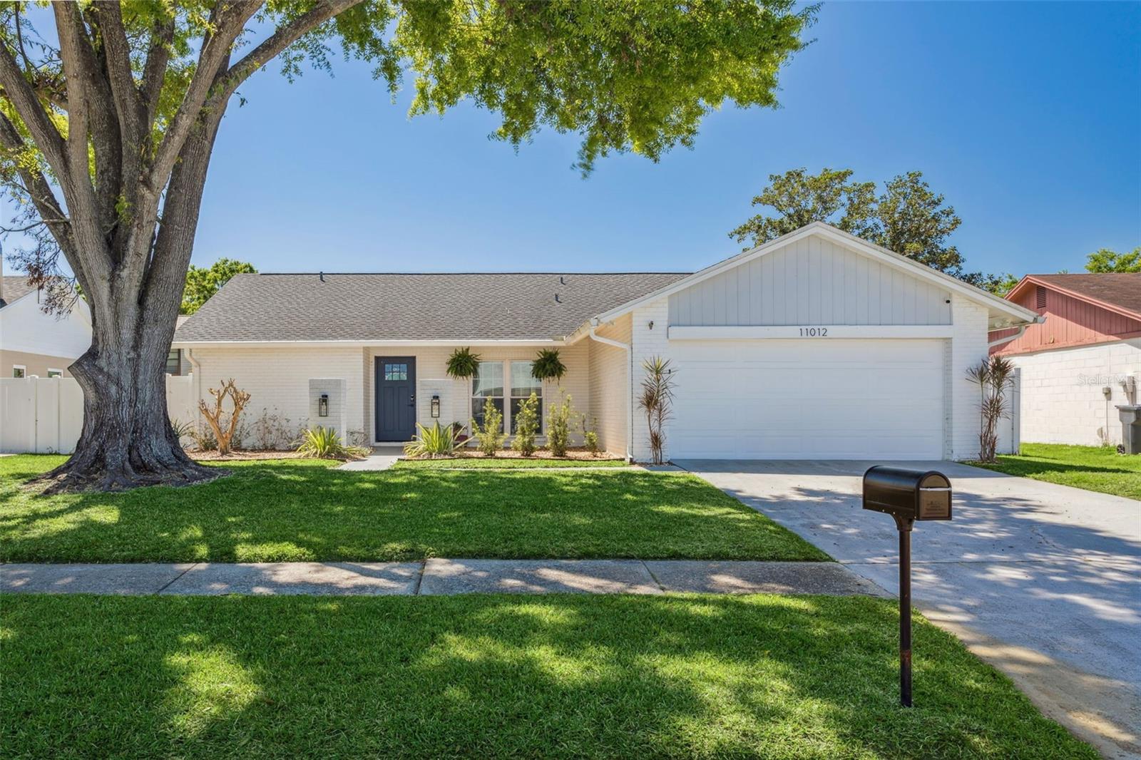 11012 ASHBOURNE CIR, TAMPA, FL, 33624