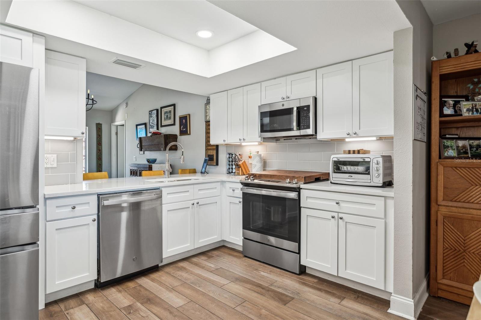 11012 ASHBOURNE CIR, TAMPA, FL, 33624