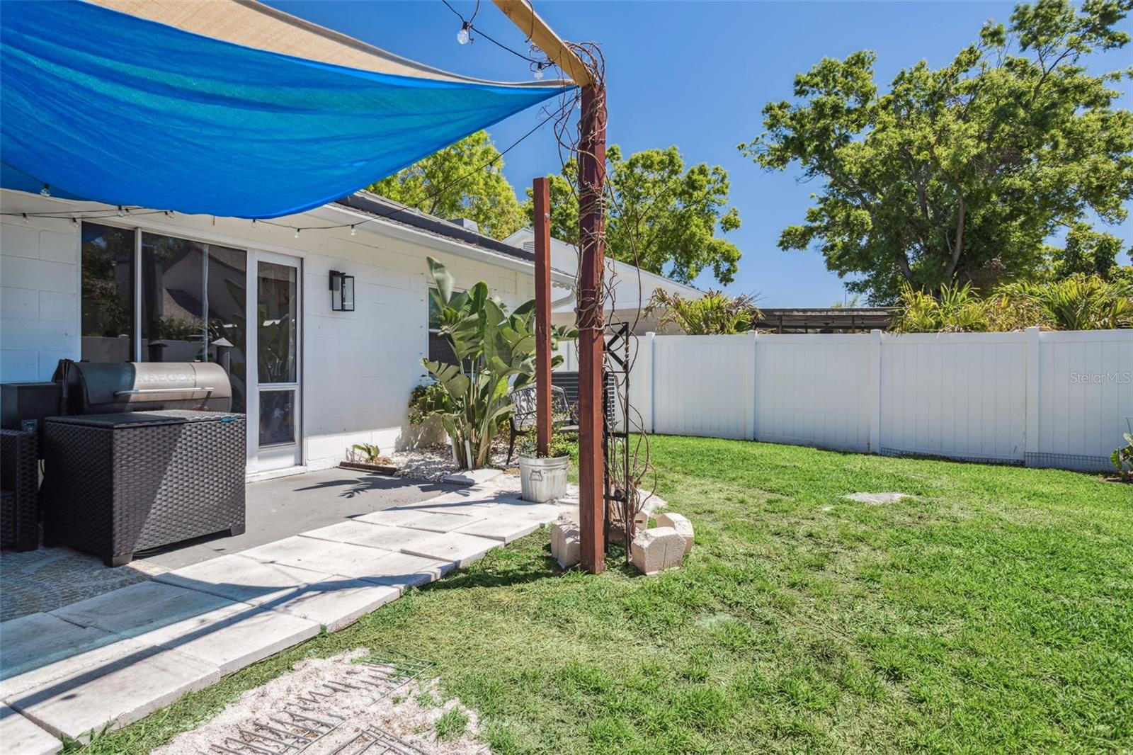 11012 ASHBOURNE CIR, TAMPA, FL, 33624