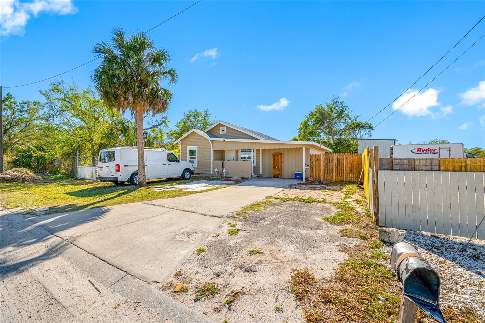 2520 MANATEE AVE E, BRADENTON, FL, 34208