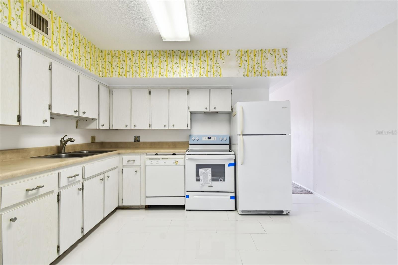 2070 WORLD PARKWAY BLVD #34, CLEARWATER, FL, 33763