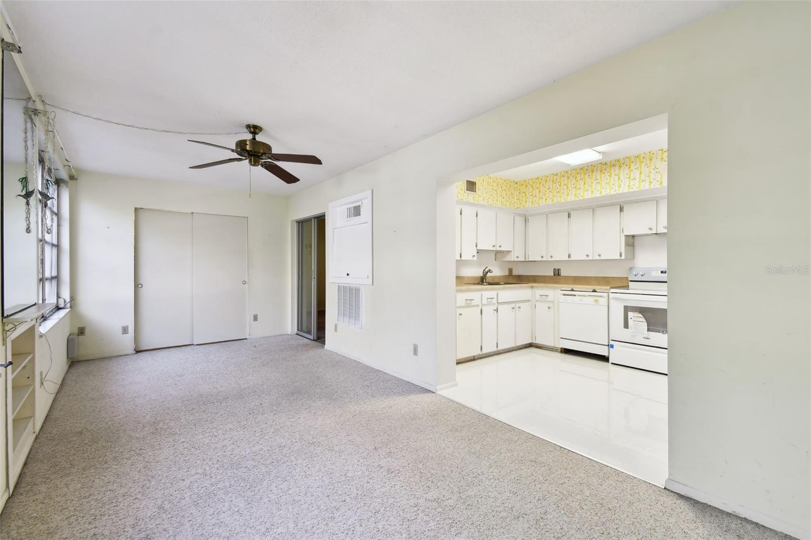 2070 WORLD PARKWAY BLVD #34, CLEARWATER, FL, 33763