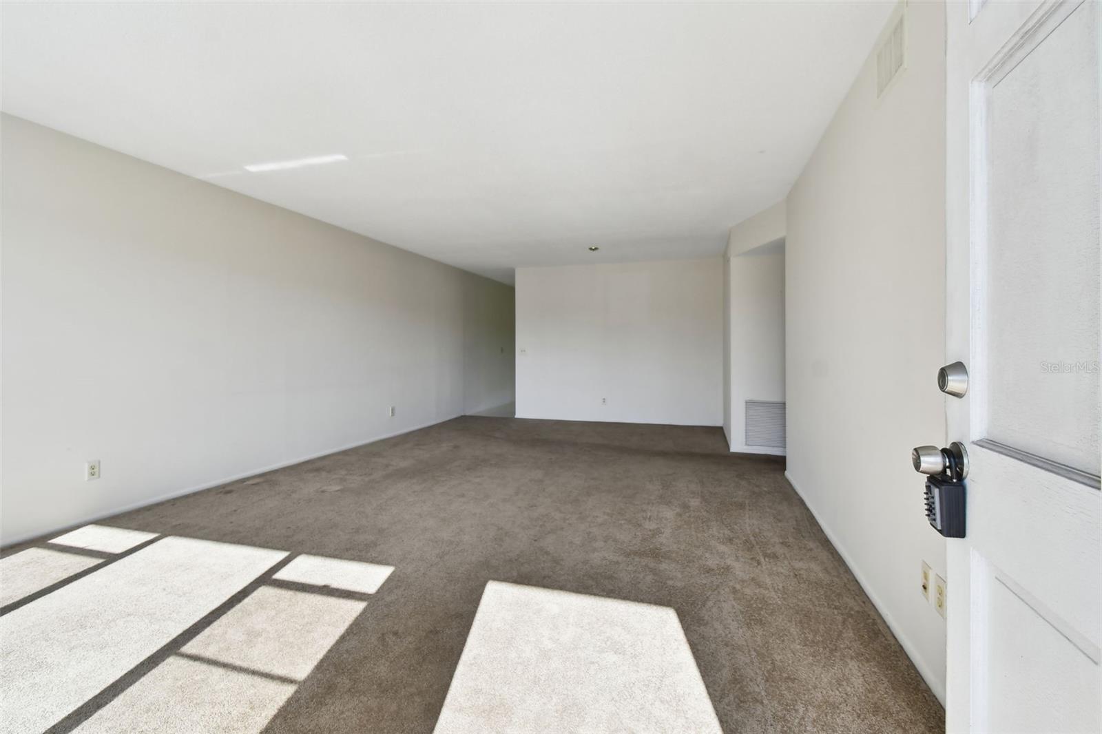 2070 WORLD PARKWAY BLVD #34, CLEARWATER, FL, 33763