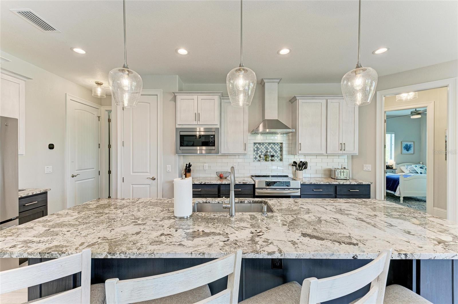 13831 BEGONIA CIR, PORT CHARLOTTE, FL, 33981