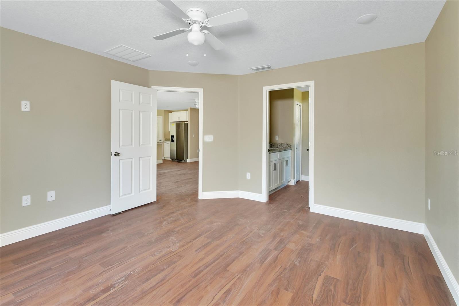 305 FLETCHER AVE, DAYTONA BEACH, FL, 32114