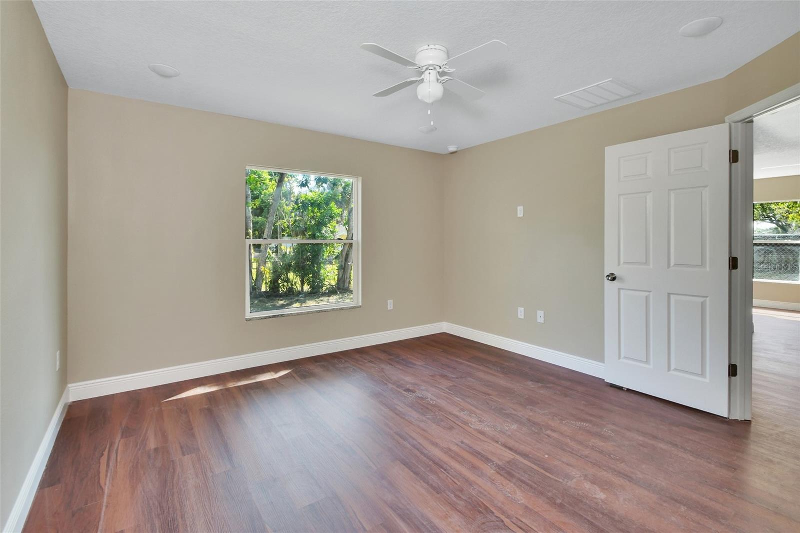 305 FLETCHER AVE, DAYTONA BEACH, FL, 32114