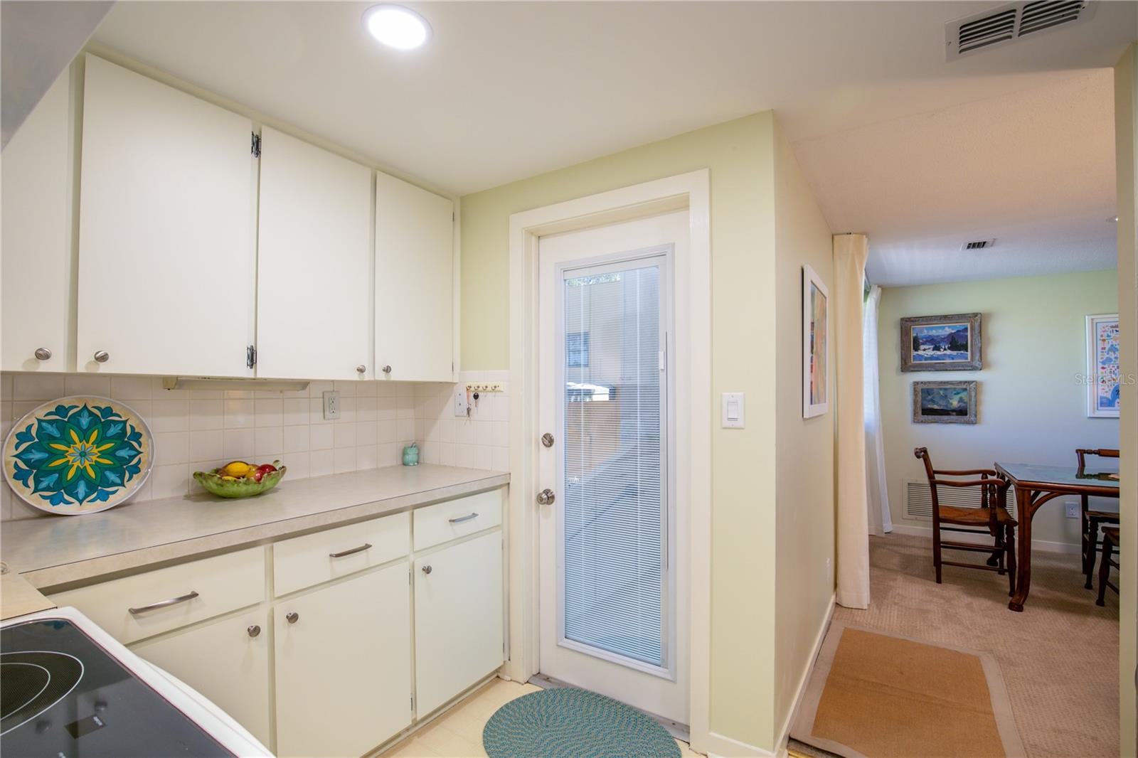 601 W OLD US HIGHWAY 441 #9B, MOUNT DORA, FL, 32757